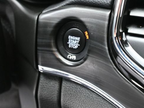 Used 2022 Jeep Grand Cherokee Limited image 19