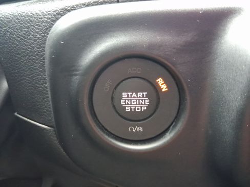 Used 2023 Jeep Wrangler Unlimited Sahara w/ LED Lighting Group AWD/4WD image 20