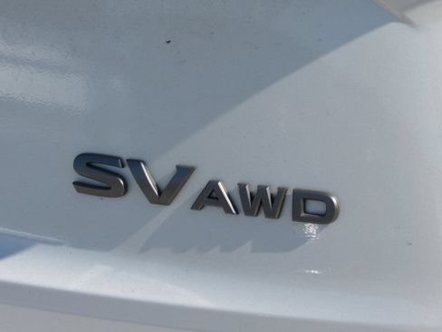 Used 2024 Nissan Rogue SV AWD/4WD image 15
