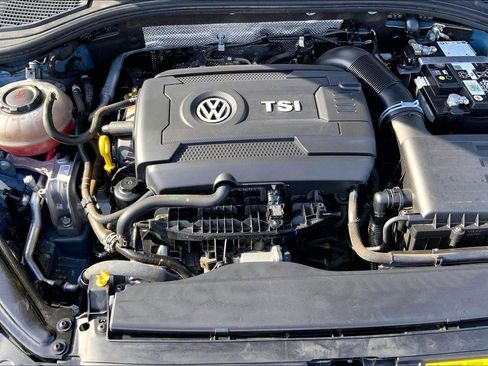 Used 2025 Volkswagen Jetta GLI Autobahn FWD image 31