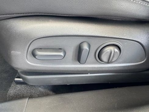 Used 2023 Buick Encore GX Essence w/ Experience Buick Package AWD/4WD image 17