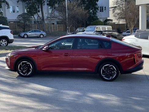 Used 2025 Kia K4 EX image 3