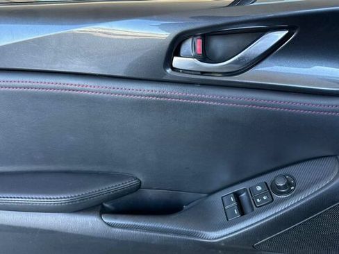 Used 2016 MAZDA MX-5 Miata Club RWD image 12