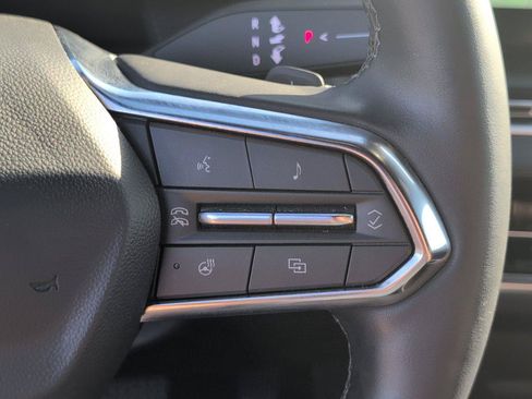 Used 2025 Chevrolet Equinox LT FWD image 28