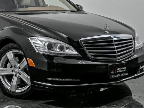 Used 2010 Mercedes-Benz S 550 4MATIC image 2