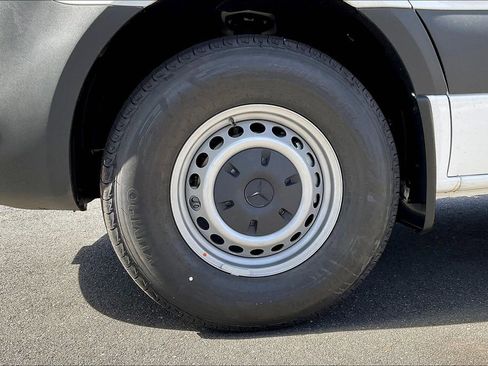 New 2026 Mercedes-Benz Sprinter 2500 image 9