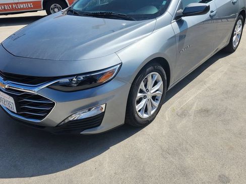 Used 2023 Chevrolet Malibu LT FWD image 2