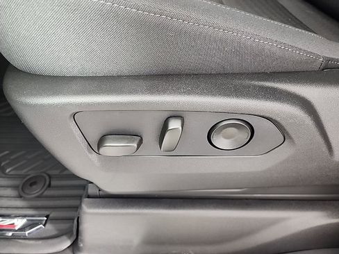 New 2026 Chevrolet Silverado 1500 LT image 18