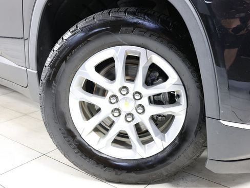 Used 2019 Chevrolet Traverse LT FWD image 13
