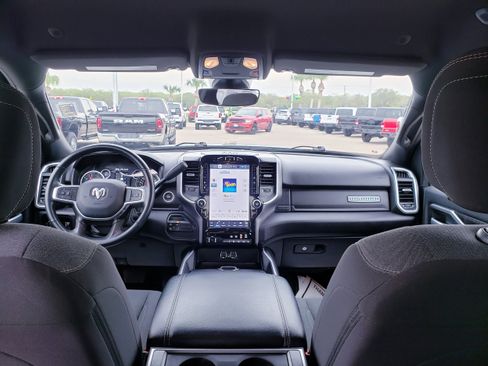 Used 2024 RAM 2500 Big Horn w/ Sport Appearance Package image 22