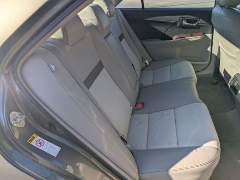 Used 2014 Toyota Camry XLE image 25
