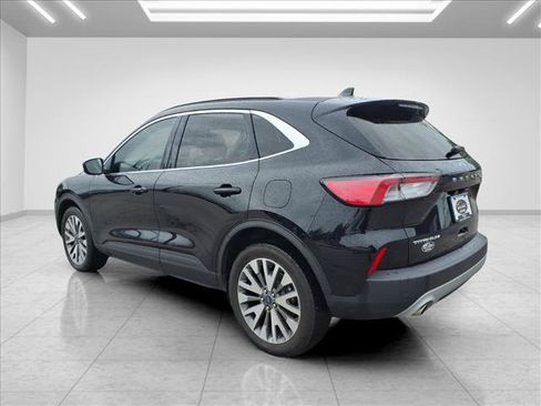 Used 2022 Ford Escape Titanium AWD/4WD image 7
