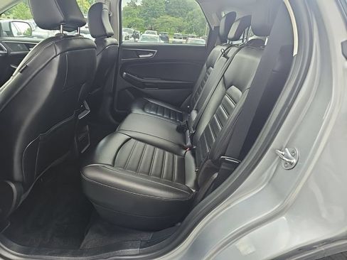 Used 2023 Ford Edge SEL AWD/4WD image 11