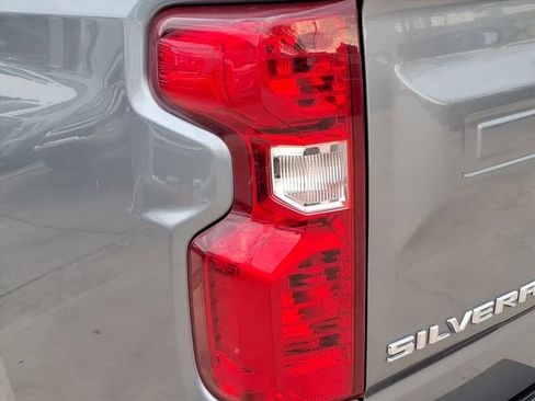 Used 2020 Chevrolet Silverado 1500 LT w/ Texas Edition image 12