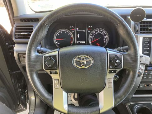 Used 2022 Toyota 4Runner Limited image 19