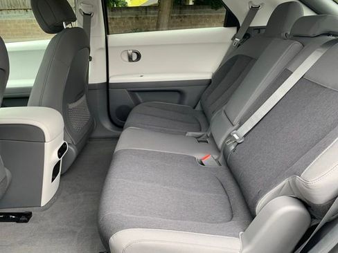 New 2025 Hyundai Ioniq 5 SE image 13