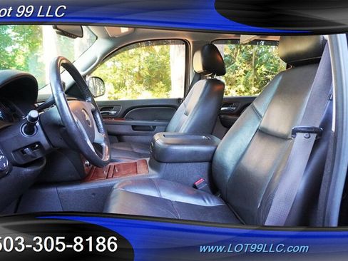 Used 2012 Chevrolet Avalanche LTZ AWD/4WD image 13