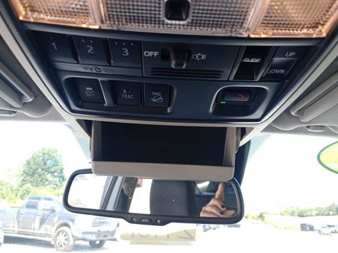 Used 2021 Toyota 4Runner SR5 Premium image 16