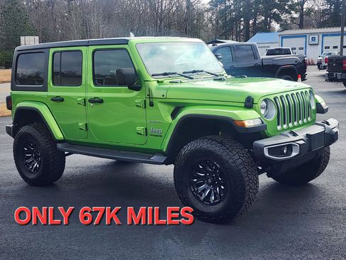 Used 2019 Jeep Wrangler Unlimited Sahara image 5