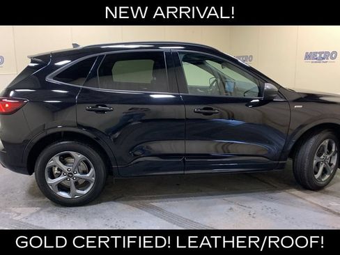 Used 2024 Ford Escape ST-Line w/ Tech Pack #1 AWD/4WD image 2
