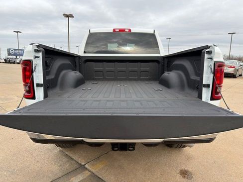New 2026 RAM 2500 Big Horn AWD/4WD image 20