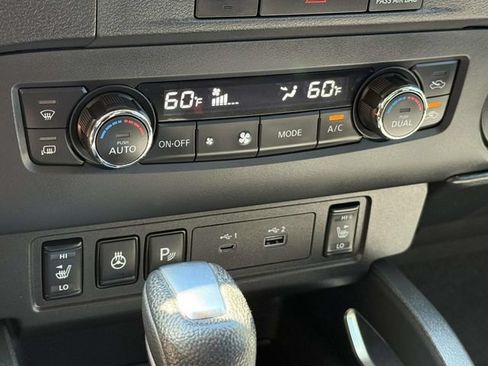 Used 2024 Nissan Frontier SV w/ SV Convenience Package AWD/4WD image 20