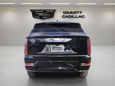 New 2025 Cadillac Escalade IQ Sport 2 w/ LPO, ONYX Package image 4