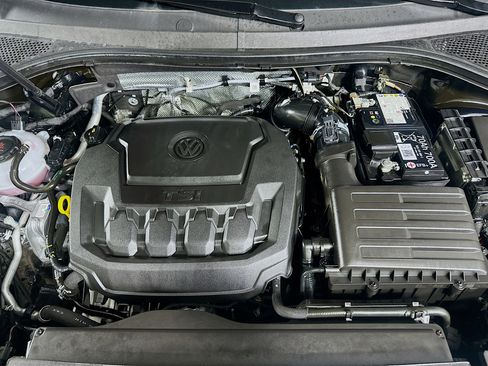 Used 2024 Volkswagen Tiguan S image 32