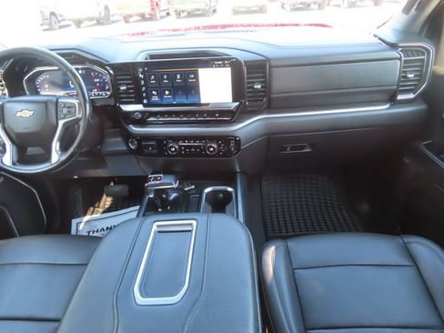 Used 2022 Chevrolet Silverado 1500 LTZ AWD/4WD image 26