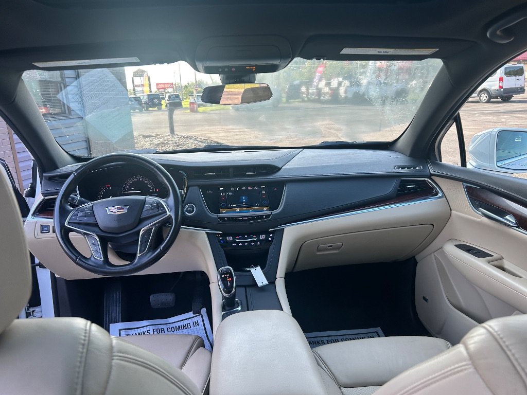 Used 2019 Cadillac XT5 Premium Luxury AWD/4WD image 9