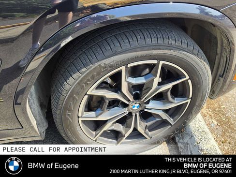 Used 2024 BMW X3 xDrive30i w/ Premium Package AWD/4WD image 8