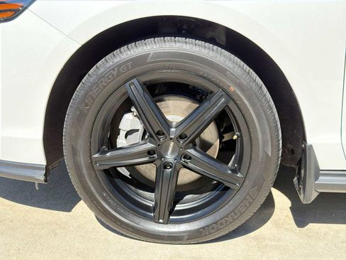 Used 2024 Honda Accord LX image 10