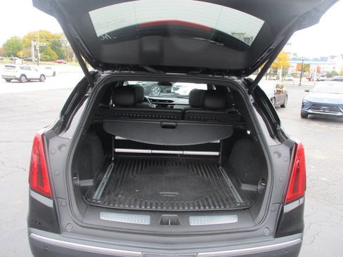 Used 2024 Cadillac XT5 Premium Luxury image 16