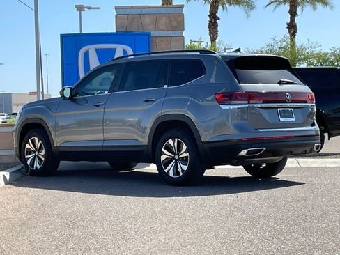 Used 2025 Volkswagen Atlas SE FWD image 5