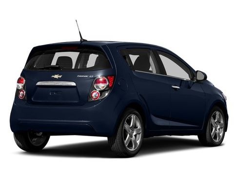 Used 2016 Chevrolet Sonic LT w/ Wheels and Fog Lamp Package FWD image 2