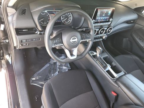 Used 2025 Nissan Sentra SV FWD image 12