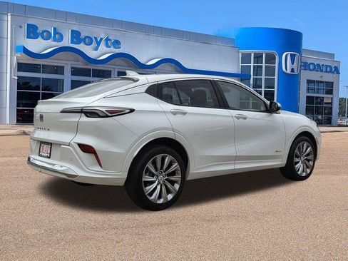 Used 2025 Buick Envista Avenir FWD image 5