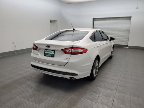 Used 2016 Ford Fusion SE w/ Equipment Group 202A FWD image 9