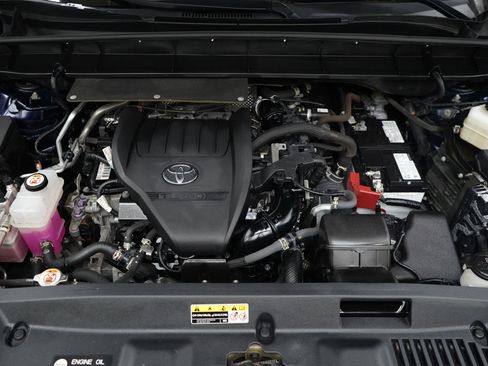 Used 2023 Toyota Highlander XSE AWD/4WD image 35