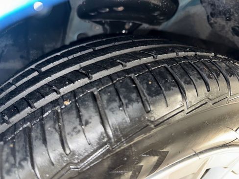 Used 2017 Subaru Impreza 2.0i Premium image 11