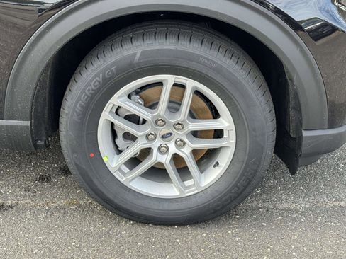 New 2026 Ford Explorer Active image 7