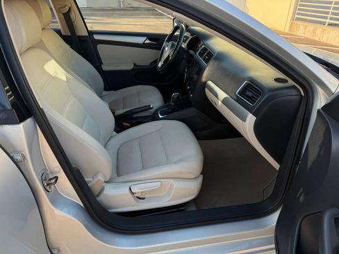 Used 2012 Volkswagen Jetta TDI FWD image 15