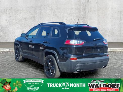 Used 2019 Jeep Cherokee Latitude Plus image 6