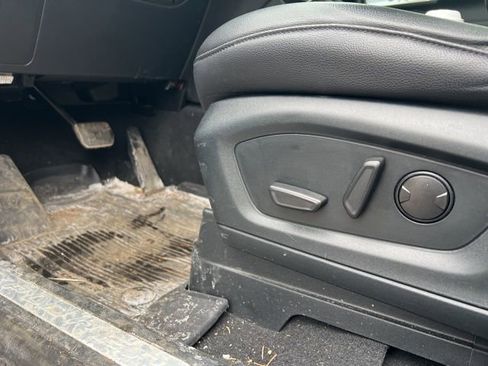 Used 2023 Ford Explorer Limited w/ Class IV Trailer Tow Package image 11