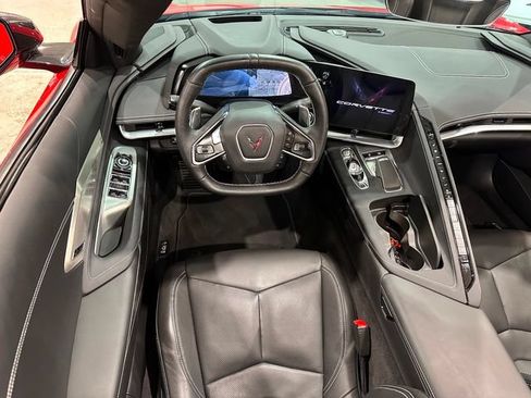 Used 2023 Chevrolet Corvette Stingray Preferred Conv w/ Z51 Performance Package RWD image 6