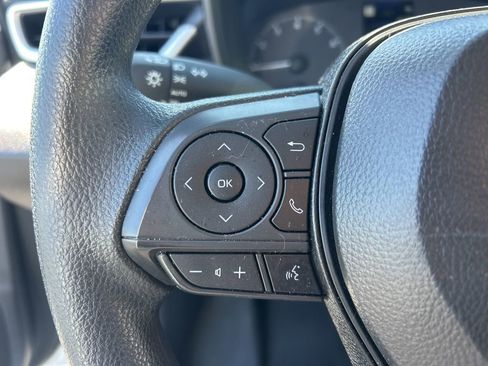 Used 2025 Toyota Corolla LE image 7