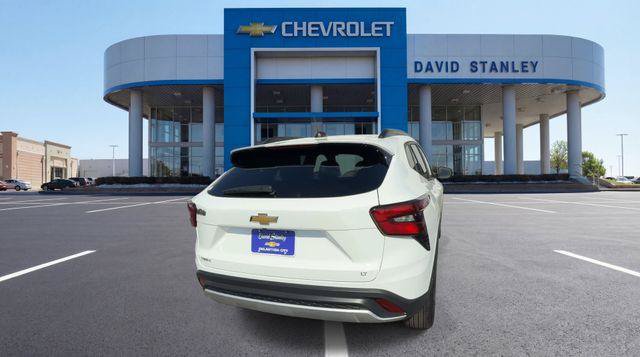 Used 2026 Chevrolet Trax LT FWD image 7