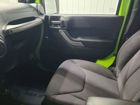 Used 2013 Jeep Wrangler Sport image 22