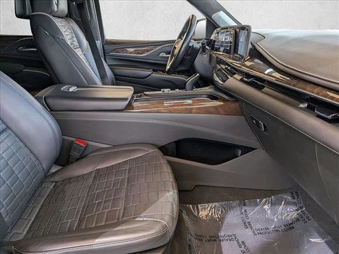 Used 2024 Cadillac Escalade ESV Premium Luxury Platinum AWD/4WD image 24