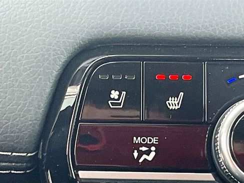 Used 2025 Honda Pilot Elite image 20